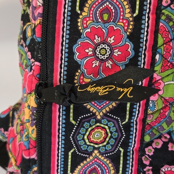 Vera Bradley overnight bag, duffel bag style. - Picture 5 of 10